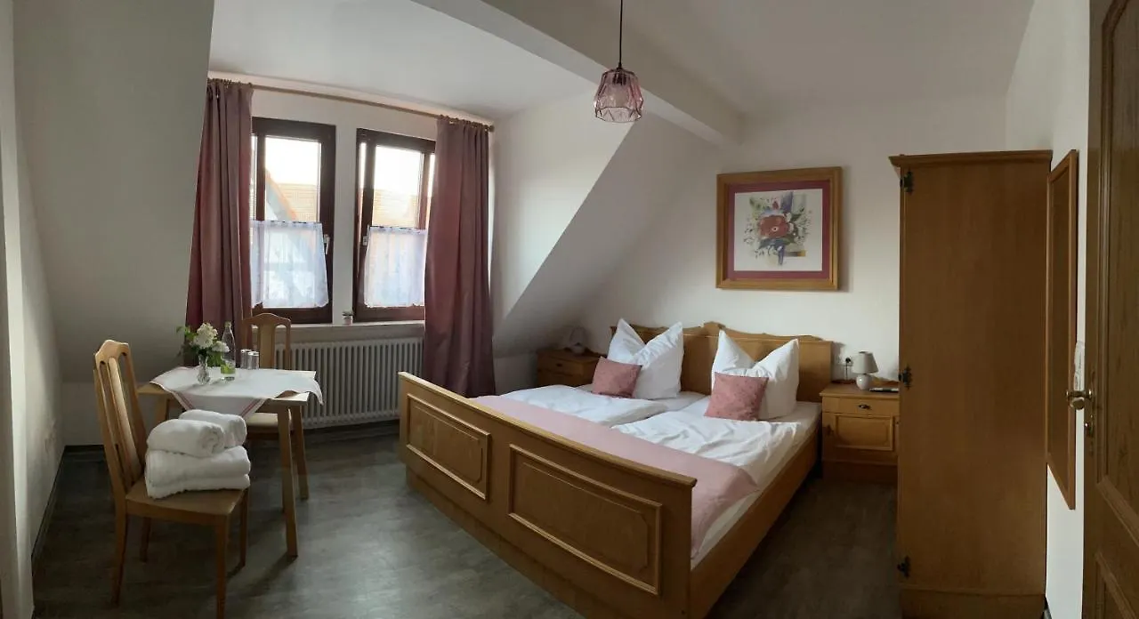 Pension Main-Art Mainstockheim 0*,