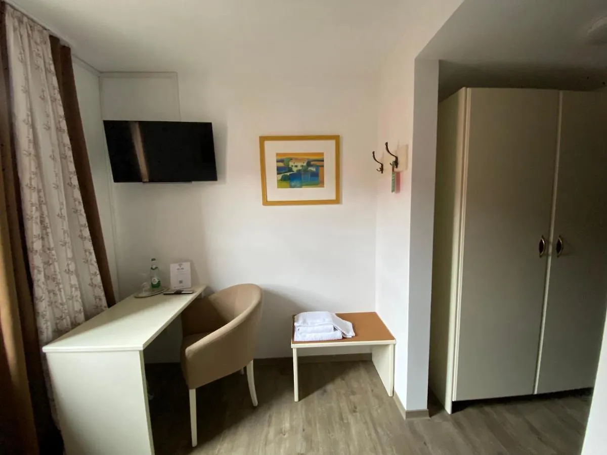 Pension Main-Art Mainstockheim 0*,